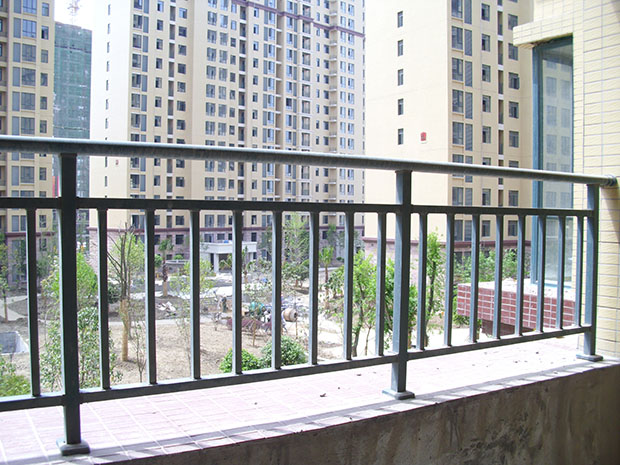 高層陽臺護(hù)欄高度國家標(biāo)準(zhǔn)規(guī)范