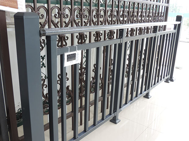<a href=http://www.tf8013.cn/news/industry/896.html target=_blank class=infotextkey>熱鍍鋅護欄</a>是怎么達到防腐效果的