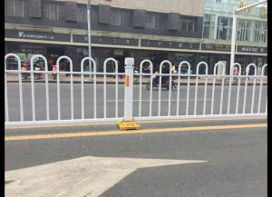京式道路護(hù)欄多少錢(qián)一米
